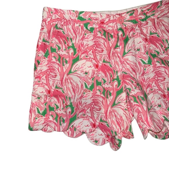 LILLY PULITZER Buttercup Scallop Hem Shorts in Pink Colony Flamingo Print Size 0 - Picture 3 of 16